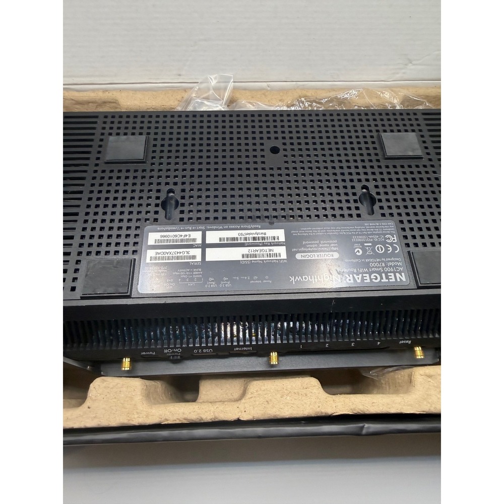 Netgear Nighthawk AC1900 Smart WiFi Router R7000 Dual Band Gigabit - Picture 3 of 5